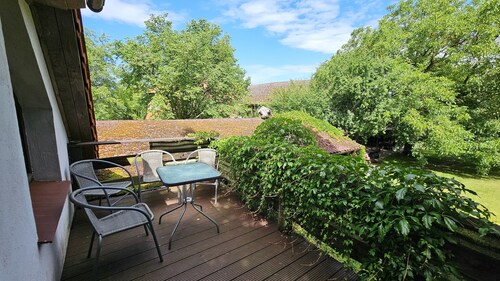 Cozy vacation apartment in the middle of nature, with terrace and barbecue area