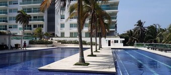 Luxury Entire 2 BR Condo Oceanfront In Cartagena