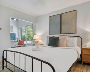 1 bedroom, desk, iron/ironing board, free WiFi - East Side #212 xxxxxxx (Austin)