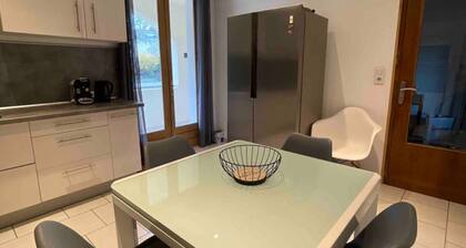 APPARTEMENT SPACIEUX 2 CH ENTRE MER ET MONTAGNE