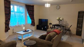 Smart TV, computer monitors