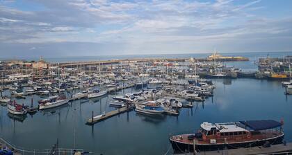 Luxury Beach Apartment, Central Ramsgate - Atria