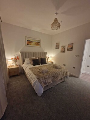 1 chambre, fer et planche à repasser, Wi-Fi, draps fournis