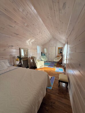 1 bedroom, bed sheets