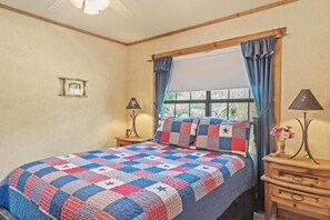 Cabin, 2 Bedrooms | 2 bedrooms, iron/ironing board, free WiFi