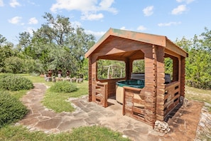 Cabin, 2 phòng ngủ | Bồn tắm spa ngoài trời