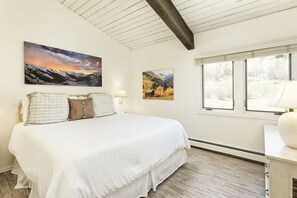 Apartamento, 3 habitaciones | 3 dormitorios y espacio para trabajar con un portátil