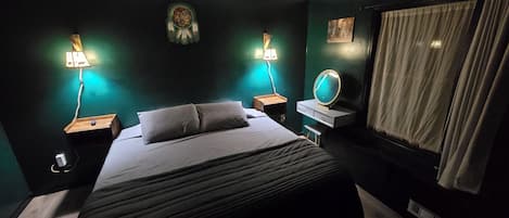 3 chambres, bureau, fer et planche Ă repasser, accĂšs au Wi-Fi (inclus)