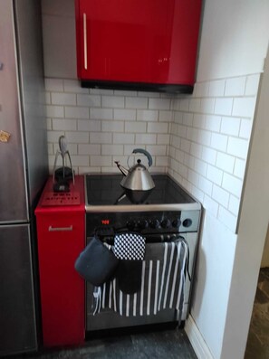 Four, plaque de cuisson, lave-vaisselle