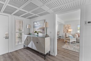 Interior - Port O' Call C104 - Beautiful Ocean Walkout! (Isle of Palms)