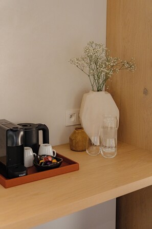 Chambre Double Deluxe, vue jardin | Bureau, fer et planche à repasser, Wi-Fi gratuit, draps fournis