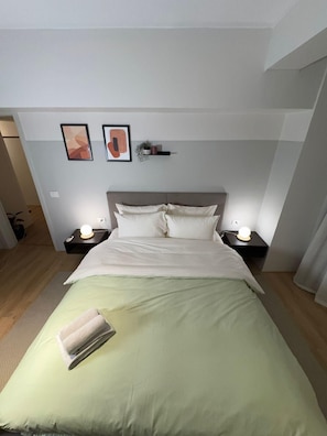 3 chambres, fer et planche à repasser, Wi-Fi, literie fournie