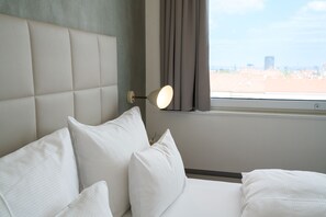 Free WiFi, bed sheets, wheelchair access