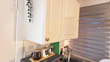 Microondas, horno y parrilla de estufa