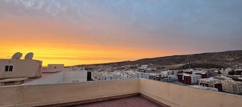 APPARTMENT FAMILY PANORAMIC Luxury apartment with swimming pool