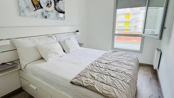 2 chambres, fer et planche Ă repasser, Wi-Fi, draps fournis