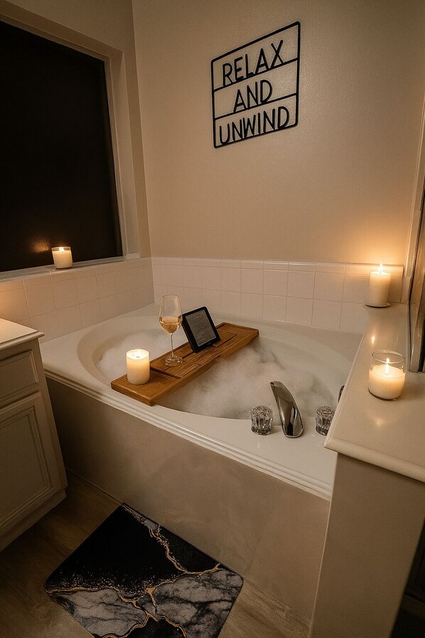 Spa - Spacious Luxe Home Near IAH with Private Theater – Minutes from Lake Houston! (Houston)