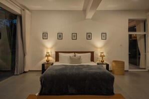 WiFi, bed sheets