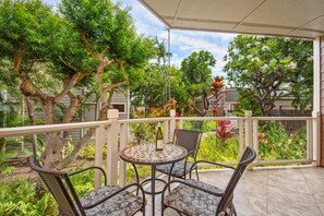 Outdoor dining - NEW KBM Resorts | FREE CAR | Grand Champions | Remodeled 1-Bedroom Villa in the Heart of Wailea! GCH-181 (Wailea)
