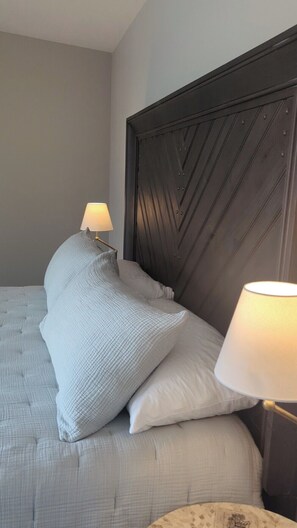 3 dormitoris, planxa i posts de planxar, wifi i roba de llit 