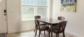 Charming 3-bedroom house in delightful Belfast, Maine