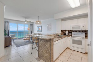 Micro-ondas, fogão, cooktop, lava-louças