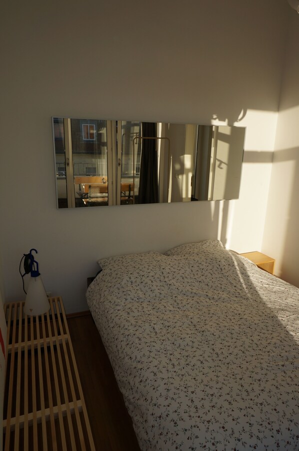1 bedroom, iron/ironing board, travel crib, WiFi