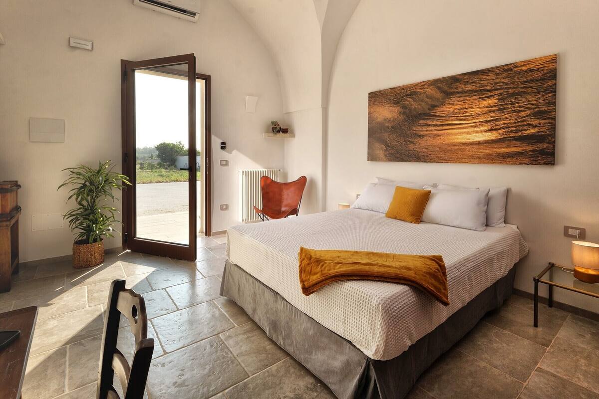 Deluxe Double Room, Non Smoking, Pool View | Free WiFi