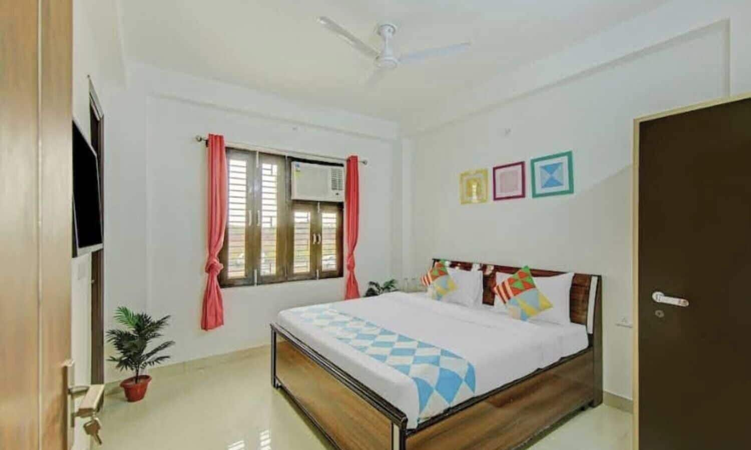 Deluxe Room | Rollaway beds, free WiFi, bed sheets