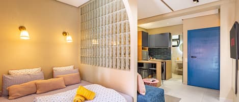 1 dormitorio, tabla de planchar con plancha, wifi y ropa de cama