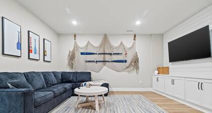 Poolside Lake Retreat | Dock & 2 Living Spaces