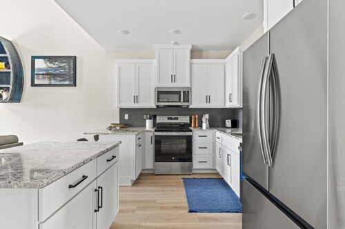 Poolside Lake Retreat | Dock & 2 Living Spaces