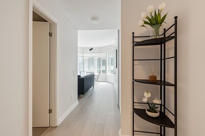 Stylish Condo in Yorkville