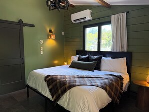 9 bedrooms, iron/ironing board, bed sheets