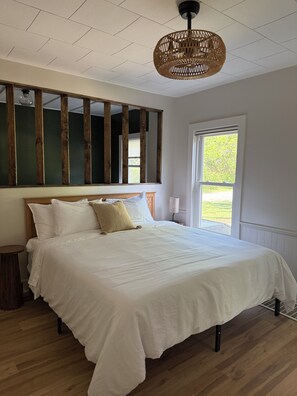 9 bedrooms, iron/ironing board, bed sheets