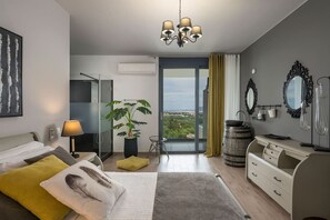 9 habitaciones y caja de seguridad en la habitación 