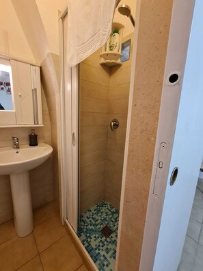Shower, hair dryer, towels, soap - Aria di Sale Polignano a Mare central and close to everything (Polignano a Mare)
