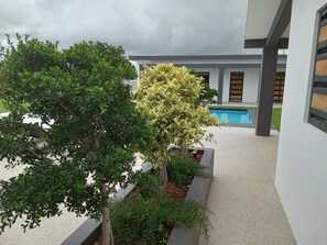 Property grounds - Quiet house with private pool (Saly)