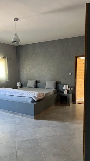 2 bedrooms, free WiFi, bed sheets, wheelchair access - Quiet house with private pool (Saly)