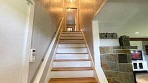 Interior - Penobscot View, 4 bedroom home in Rockland Maine (Rockland)