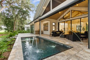 Beheizter Pool
