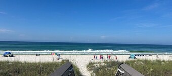 Private Pool | Sleeps 11 | Sunny Side Retreat | Bluewater Bay