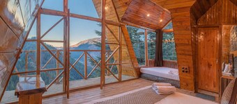 Nesta Narkanda Cottage