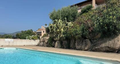 Sea view, Propriano, beautiful Apartment T3 balcony, on the heights, spacious, quiet