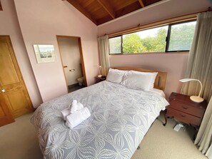 4 makuuhuonetta, Wi-Fi, vuodevaatteet