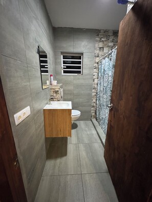 Unclassified image, 2 of 22, button - ZEMMA Apartments Unit 2 (Willemstad)