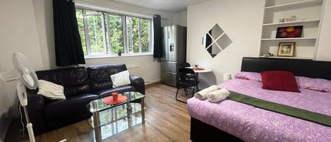 3 Schlafzimmer, Bügeleisen/Bügelbrett, WLAN, Bettwäsche