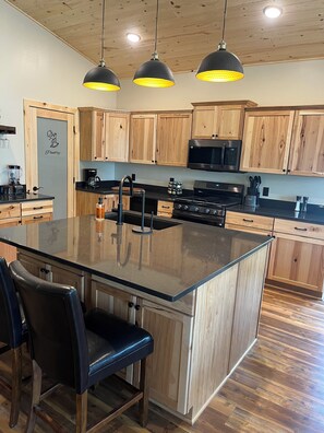 Microwave, oven, stovetop, dishwasher