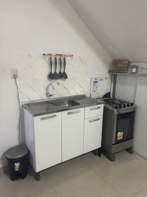 Oven, stovetop