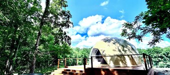 Luxury Dome • Hot Tub • Lake View • Near Marina